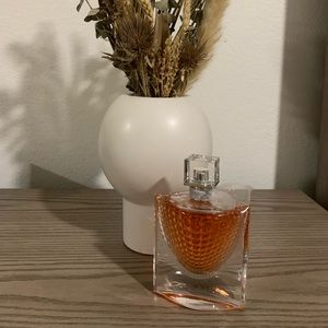 Le vie est bella 2.5 fl oz.